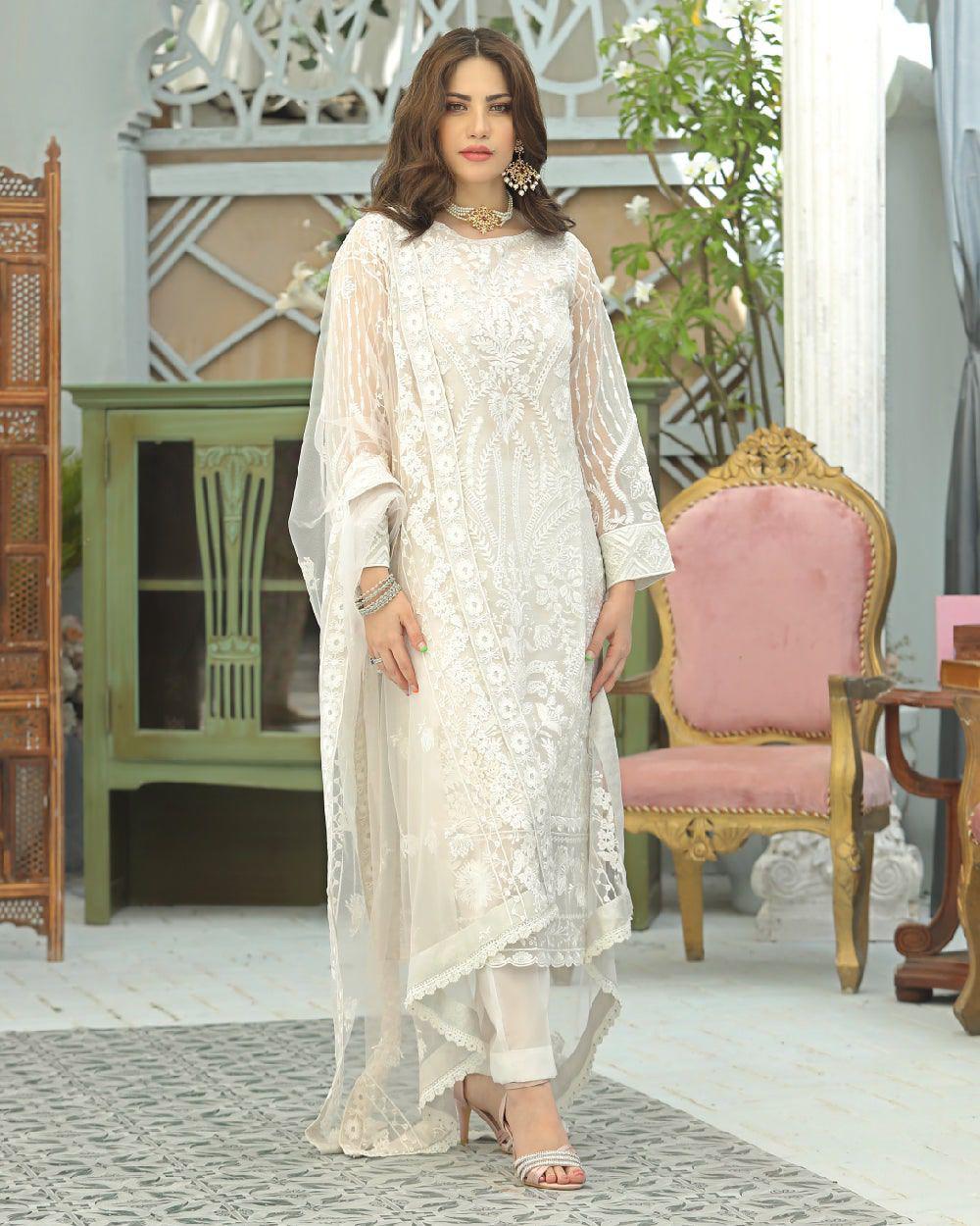 Husn-e-Mahfil – Organza & Net 3Pc Worn by Neelum Munir unstiched